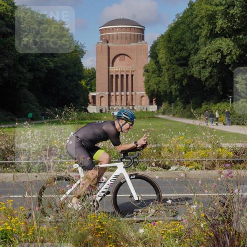 14.09.2025 - Stadtparktriathlon Michael Burmester http://msf.ph/oto/8903967 14.09.2025 10:57:09 Radfahren 626, 754, 782, 850 meine-sportfotos.de