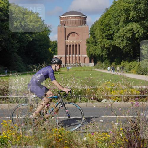 14.09.2025 - Stadtparktriathlon Michael Burmester http://msf.ph/oto/8903973 14.09.2025 10:57:32 Radfahren 638, 753, 777, 827, 833, 867, 905 meine-sportfotos.de