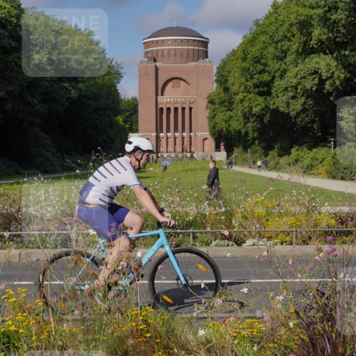 14.09.2025 - Stadtparktriathlon Michael Burmester http://msf.ph/oto/8903983 14.09.2025 10:58:01 Radfahren 637, 791, 816, 826, 836, 853 meine-sportfotos.de