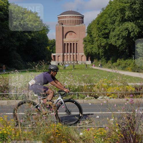 14.09.2025 - Stadtparktriathlon Michael Burmester http://msf.ph/oto/8903987 14.09.2025 10:58:19 Radfahren 692, 835, 846, 852, 859, 861, 898, 919 meine-sportfotos.de