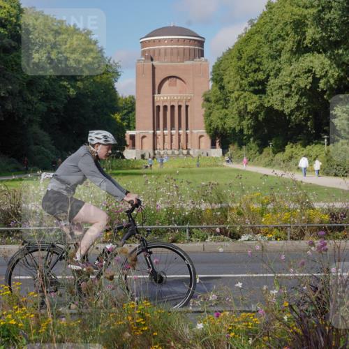 14.09.2025 - Stadtparktriathlon Michael Burmester http://msf.ph/oto/8903998 14.09.2025 10:58:43 Radfahren 582, 714, 897 meine-sportfotos.de