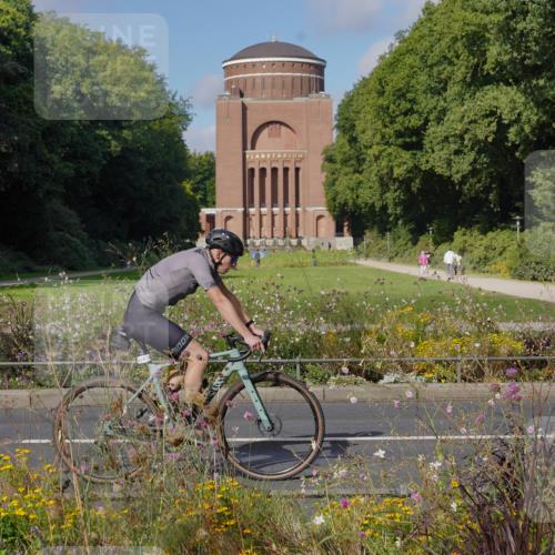 14.09.2025 - Stadtparktriathlon Michael Burmester http://msf.ph/oto/8904002 14.09.2025 10:59:00 Radfahren 712, 727, 739, 743, 750, 759, 799, 804, 862, 873, 882, 917 meine-sportfotos.de