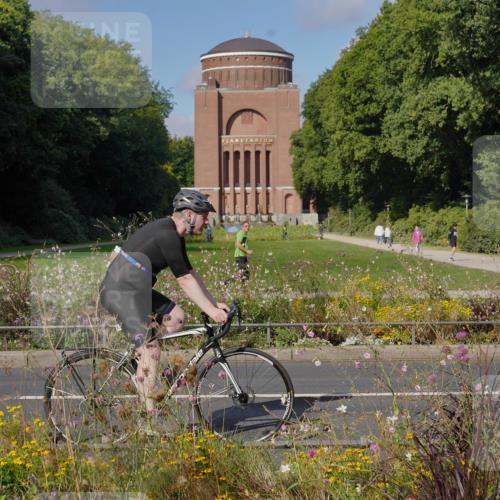 14.09.2025 - Stadtparktriathlon Michael Burmester http://msf.ph/oto/8904009 14.09.2025 10:59:11 Radfahren 683, 739, 759, 882, 886, 920 meine-sportfotos.de
