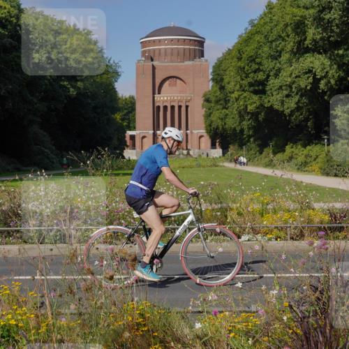 14.09.2025 - Stadtparktriathlon Michael Burmester http://msf.ph/oto/8904021 14.09.2025 10:59:50 Radfahren 621, 893 meine-sportfotos.de