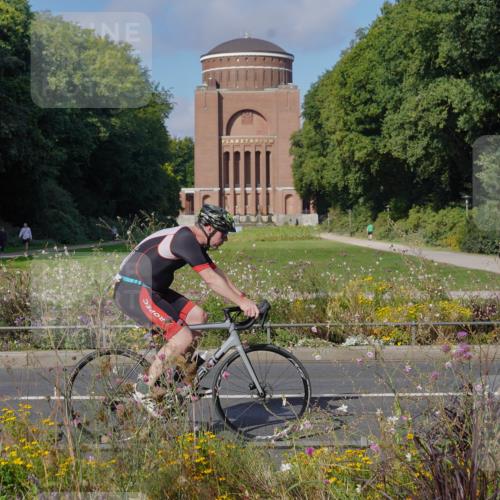 14.09.2025 - Stadtparktriathlon Michael Burmester http://msf.ph/oto/8904066 14.09.2025 11:01:57 Radfahren 663, 736, 770, 779, 815, 822, 842, 854, 868 meine-sportfotos.de