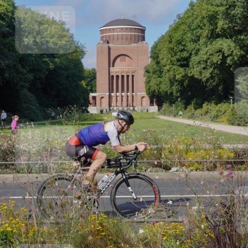 14.09.2025 - Stadtparktriathlon Michael Burmester http://msf.ph/oto/8904069 14.09.2025 11:02:02 Radfahren 736, 779, 780, 790, 815, 822, 842, 854, 868, 900 meine-sportfotos.de