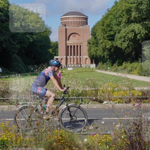14.09.2025 - Stadtparktriathlon Michael Burmester http://msf.ph/oto/8904070 14.09.2025 11:02:04 Radfahren 736, 779, 780, 790, 822, 842, 854, 868, 875, 900 meine-sportfotos.de