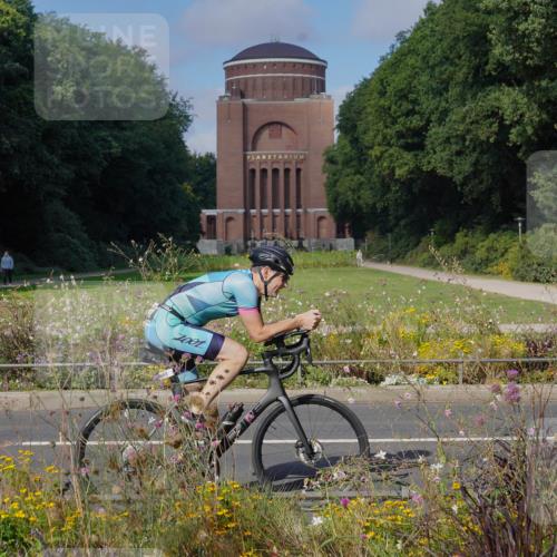 14.09.2025 - Stadtparktriathlon Michael Burmester http://msf.ph/oto/8904091 14.09.2025 11:03:19 Radfahren 657, 708, 764, 782, 788, 849, 877, 888 meine-sportfotos.de