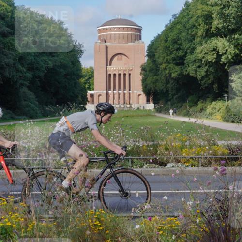 14.09.2025 - Stadtparktriathlon Michael Burmester http://msf.ph/oto/8904106 14.09.2025 11:03:53 Radfahren 721, 740, 765, 781, 798, 801, 909 meine-sportfotos.de