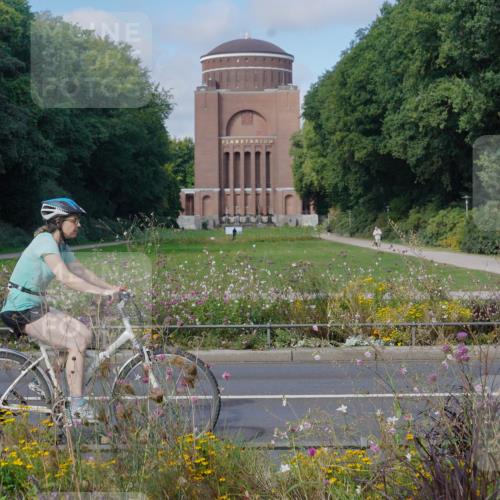 14.09.2025 - Stadtparktriathlon Michael Burmester http://msf.ph/oto/8904112 14.09.2025 11:04:15 Radfahren 628, 655, 671, 686, 755, 774, 778, 802, 803, 818 meine-sportfotos.de