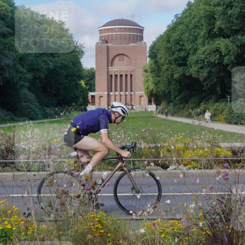 14.09.2025 - Stadtparktriathlon Michael Burmester http://msf.ph/oto/8904124 14.09.2025 11:04:45 Radfahren 746, 754, 807, 824, 905 meine-sportfotos.de