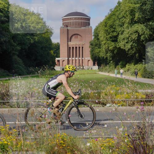 14.09.2025 - Stadtparktriathlon Michael Burmester http://msf.ph/oto/8904141 14.09.2025 11:05:36 Radfahren 837, 850, 872 meine-sportfotos.de