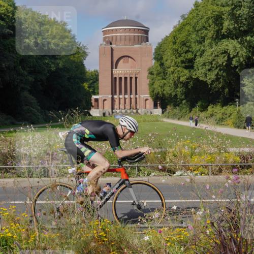 14.09.2025 - Stadtparktriathlon Michael Burmester http://msf.ph/oto/8904178 14.09.2025 11:07:48 Radfahren 723, 847, 870, 893, 921 meine-sportfotos.de