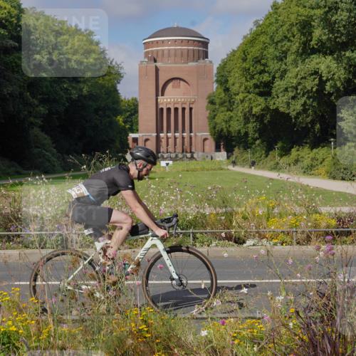 14.09.2025 - Stadtparktriathlon Michael Burmester http://msf.ph/oto/8904202 14.09.2025 11:09:01 Radfahren 787, 843, 875, 876 meine-sportfotos.de