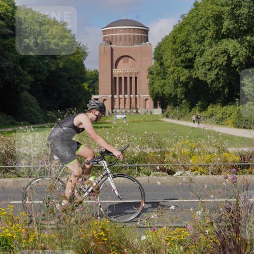 14.09.2025 - Stadtparktriathlon Michael Burmester http://msf.ph/oto/8904213 14.09.2025 11:09:52 Radfahren 849, 902 meine-sportfotos.de