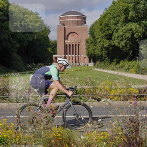 14.09.2025 - Stadtparktriathlon Michael Burmester http://msf.ph/oto/8904239 14.09.2025 11:11:54 Radfahren 754, 778, 826, 852, 919 meine-sportfotos.de