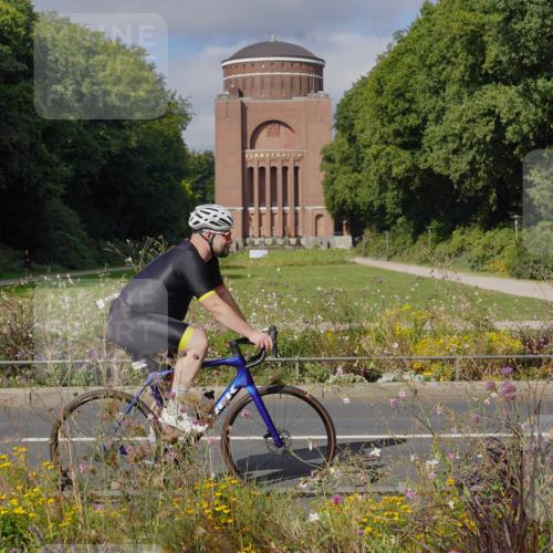 14.09.2025 - Stadtparktriathlon Michael Burmester http://msf.ph/oto/8904247 14.09.2025 11:12:15 Radfahren 734, 774, 801, 803, 807, 835, 846, 905 meine-sportfotos.de