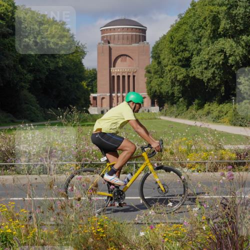 14.09.2025 - Stadtparktriathlon Michael Burmester http://msf.ph/oto/8904253 14.09.2025 11:12:25 Radfahren 746, 807, 818, 846, 898 meine-sportfotos.de