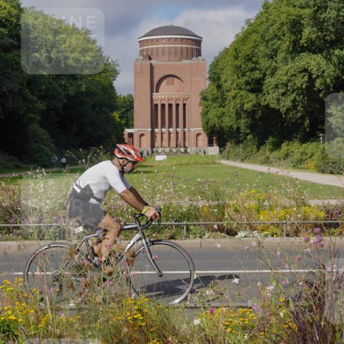 14.09.2025 - Stadtparktriathlon Michael Burmester http://msf.ph/oto/8904267 14.09.2025 11:13:25 Radfahren 776, 825, 828, 857, 897, 973 meine-sportfotos.de