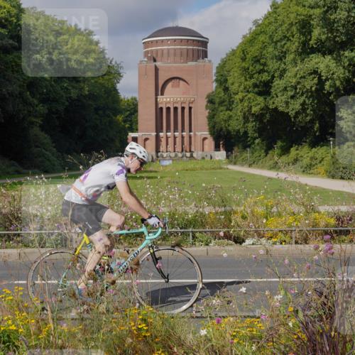 14.09.2025 - Stadtparktriathlon Michael Burmester http://msf.ph/oto/8904275 14.09.2025 11:13:54 Radfahren 838, 855 meine-sportfotos.de