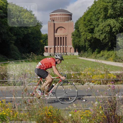 14.09.2025 - Stadtparktriathlon Michael Burmester http://msf.ph/oto/8904279 14.09.2025 11:14:12 Radfahren 744, 796, 824, 847, 850, 873, 1012 meine-sportfotos.de