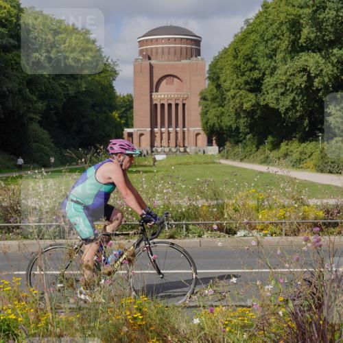 14.09.2025 - Stadtparktriathlon Michael Burmester http://msf.ph/oto/8904292 14.09.2025 11:15:19 Radfahren 756, 842, 870, 886, 921 meine-sportfotos.de
