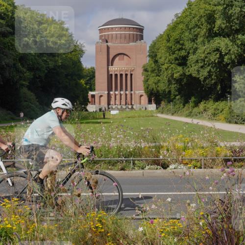 14.09.2025 - Stadtparktriathlon Michael Burmester http://msf.ph/oto/8904299 14.09.2025 11:15:34 Radfahren 777, 816, 829, 837, 880, 892, 901 meine-sportfotos.de