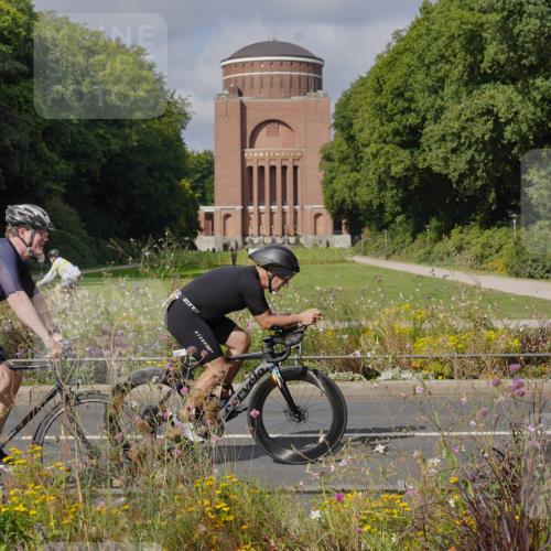 14.09.2025 - Stadtparktriathlon Michael Burmester http://msf.ph/oto/8904301 14.09.2025 11:15:36 Radfahren 777, 816, 829, 837, 858, 892, 901 meine-sportfotos.de