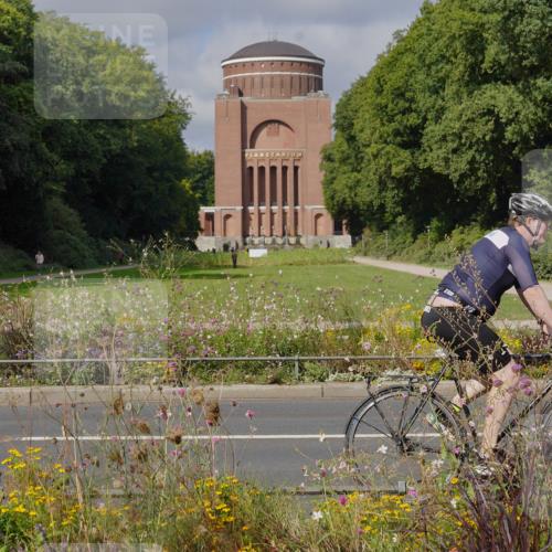 14.09.2025 - Stadtparktriathlon Michael Burmester http://msf.ph/oto/8904302 14.09.2025 11:15:36 Radfahren 777, 816, 829, 837, 858, 892, 901 meine-sportfotos.de