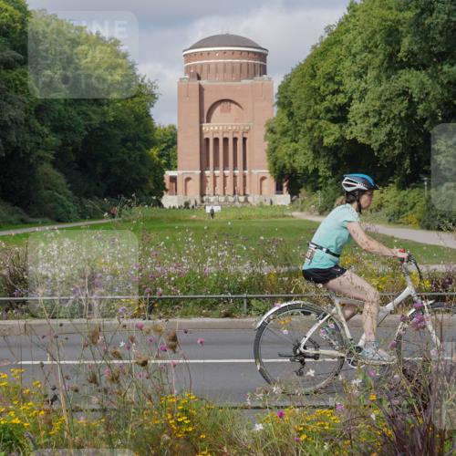 14.09.2025 - Stadtparktriathlon Michael Burmester http://msf.ph/oto/8904314 14.09.2025 11:16:17 Radfahren 655, 808, 831, 851, 943 meine-sportfotos.de