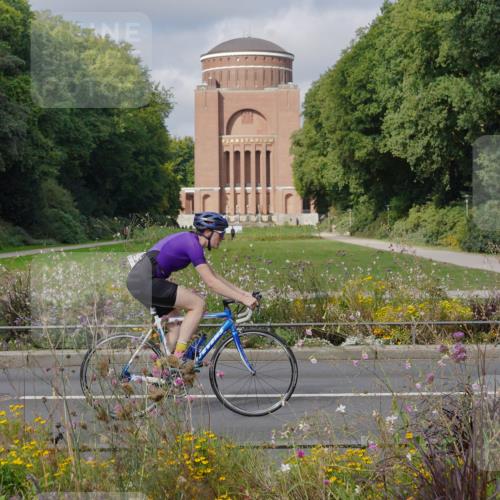14.09.2025 - Stadtparktriathlon Michael Burmester http://msf.ph/oto/8904315 14.09.2025 11:16:19 Radfahren 655, 808, 831, 851, 943 meine-sportfotos.de
