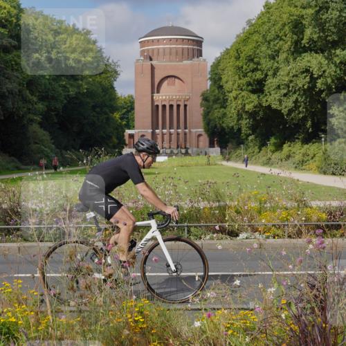 14.09.2025 - Stadtparktriathlon Michael Burmester http://msf.ph/oto/8904331 14.09.2025 11:17:31 Radfahren 877, 992 meine-sportfotos.de
