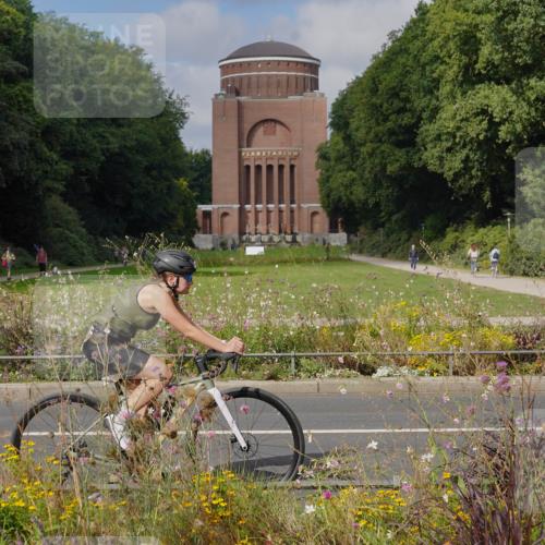 14.09.2025 - Stadtparktriathlon Michael Burmester http://msf.ph/oto/8904334 14.09.2025 11:17:46 Radfahren 805, 995 meine-sportfotos.de