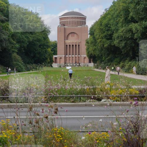 14.09.2025 - Stadtparktriathlon Michael Burmester http://msf.ph/oto/8904371 14.09.2025 11:20:05 Radfahren 841, 867, 925, 975, 984, 990 meine-sportfotos.de