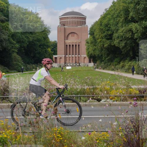 14.09.2025 - Stadtparktriathlon Michael Burmester http://msf.ph/oto/8904399 14.09.2025 11:21:44 Radfahren 734, 828, 871, 927, 945, 955, 960 meine-sportfotos.de