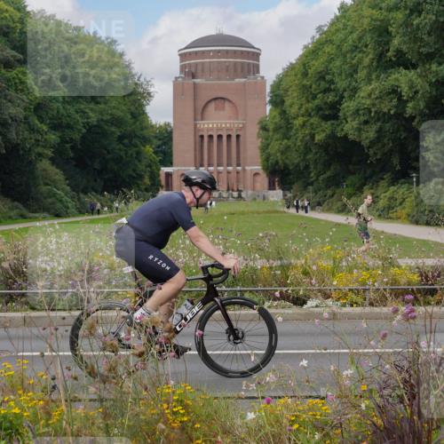 14.09.2025 - Stadtparktriathlon Michael Burmester http://msf.ph/oto/8904427 14.09.2025 11:23:00 Radfahren 829, 831, 851, 882, 918, 920, 948, 963, 974 meine-sportfotos.de