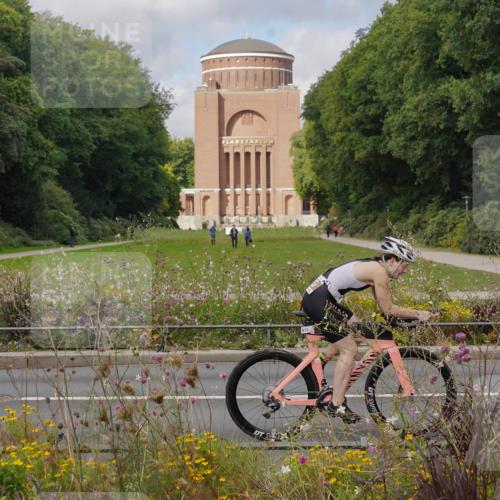 14.09.2025 - Stadtparktriathlon Michael Burmester http://msf.ph/oto/8904477 14.09.2025 11:26:25 Radfahren 846, 902, 926, 934, 935, 993, 1015 meine-sportfotos.de