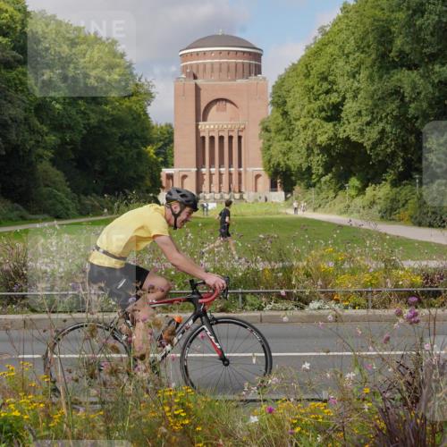 14.09.2025 - Stadtparktriathlon Michael Burmester http://msf.ph/oto/8904501 14.09.2025 11:27:42 Radfahren 833, 841, 859, 872, 889, 917, 944, 990, 1016, 1020 meine-sportfotos.de
