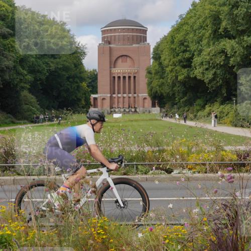 14.09.2025 - Stadtparktriathlon Michael Burmester http://msf.ph/oto/8904545 14.09.2025 11:30:39 Radfahren 822, 829, 850, 855, 952, 960, 1014 meine-sportfotos.de