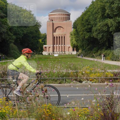 14.09.2025 - Stadtparktriathlon Michael Burmester http://msf.ph/oto/8904556 14.09.2025 11:31:17 Radfahren 858, 886, 943, 972, 978, 1001, 1002, 1007 meine-sportfotos.de