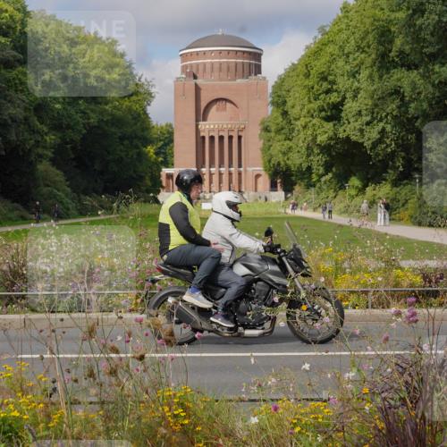 14.09.2025 - Stadtparktriathlon Michael Burmester http://msf.ph/oto/8904564 14.09.2025 11:31:39 Radfahren 876, 893, 895, 940, 958 meine-sportfotos.de