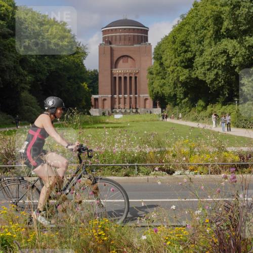 14.09.2025 - Stadtparktriathlon Michael Burmester http://msf.ph/oto/8904575 14.09.2025 11:32:16 Radfahren 894, 966, 968, 974, 997, 1017 meine-sportfotos.de
