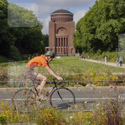 14.09.2025 - Stadtparktriathlon Michael Burmester http://msf.ph/oto/8904579 14.09.2025 11:32:23 Radfahren 894, 974, 997 meine-sportfotos.de