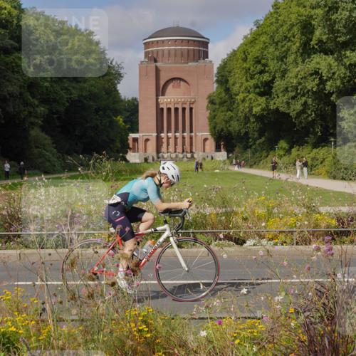 14.09.2025 - Stadtparktriathlon Michael Burmester http://msf.ph/oto/8904581 14.09.2025 11:32:45 Radfahren 936, 950, 967, 986 meine-sportfotos.de