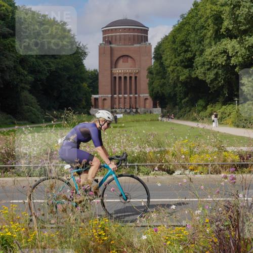 14.09.2025 - Stadtparktriathlon Michael Burmester http://msf.ph/oto/8904595 14.09.2025 11:33:34 Radfahren 839, 951, 962, 1006, 1008, 1069 meine-sportfotos.de