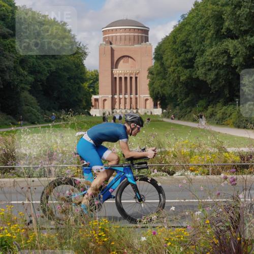 14.09.2025 - Stadtparktriathlon Michael Burmester http://msf.ph/oto/8904601 14.09.2025 11:34:08 Radfahren 911, 942, 1000, 1015, 1036 meine-sportfotos.de