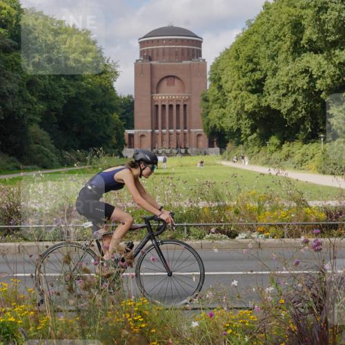 14.09.2025 - Stadtparktriathlon Michael Burmester http://msf.ph/oto/8904610 14.09.2025 11:34:43 Radfahren 976, 993, 1035 meine-sportfotos.de