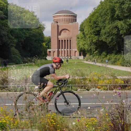 14.09.2025 - Stadtparktriathlon Michael Burmester http://msf.ph/oto/8904639 14.09.2025 11:36:36 Radfahren 938, 989, 1018, 1101, 1109, 1112, 1115 meine-sportfotos.de