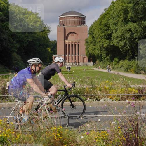 14.09.2025 - Stadtparktriathlon Michael Burmester http://msf.ph/oto/8904644 14.09.2025 11:36:46 Radfahren 916, 938, 973, 982, 989, 1018, 1077, 1083 meine-sportfotos.de