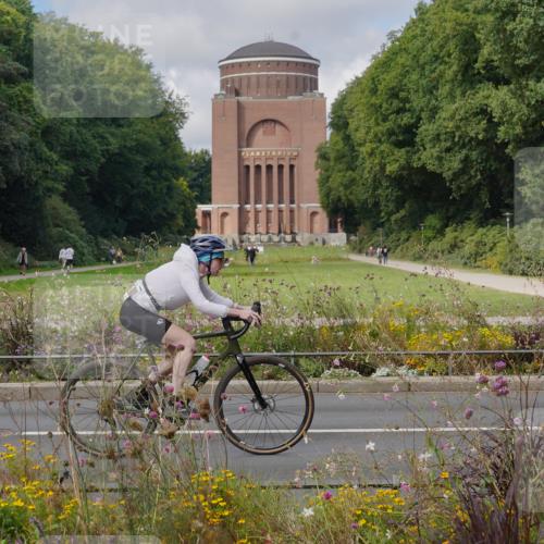 14.09.2025 - Stadtparktriathlon Michael Burmester http://msf.ph/oto/8904660 14.09.2025 11:37:49 Radfahren 981, 984, 1026, 1039, 1043, 1054, 1107 meine-sportfotos.de